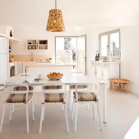 Trullo Gaura * Челье-Мессапика